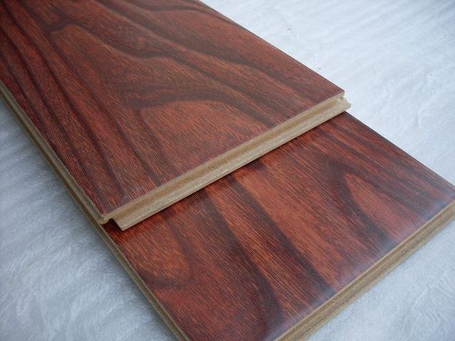 瓷磚PK木地板,客廳裝修該怎么選? 瓷磚PK木地板,客廳裝修該怎么選?